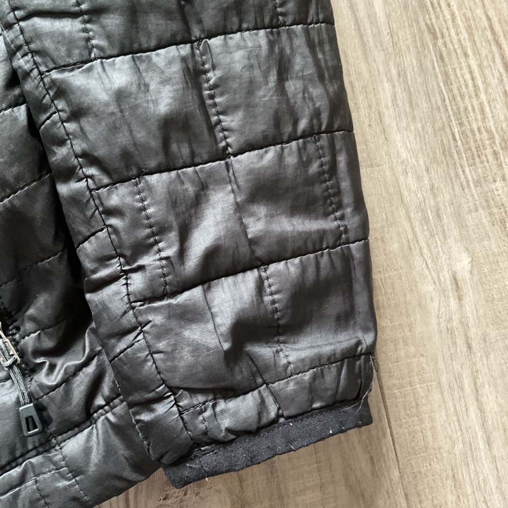 Patagonia woman’s nano size small - Picture 4 of 7